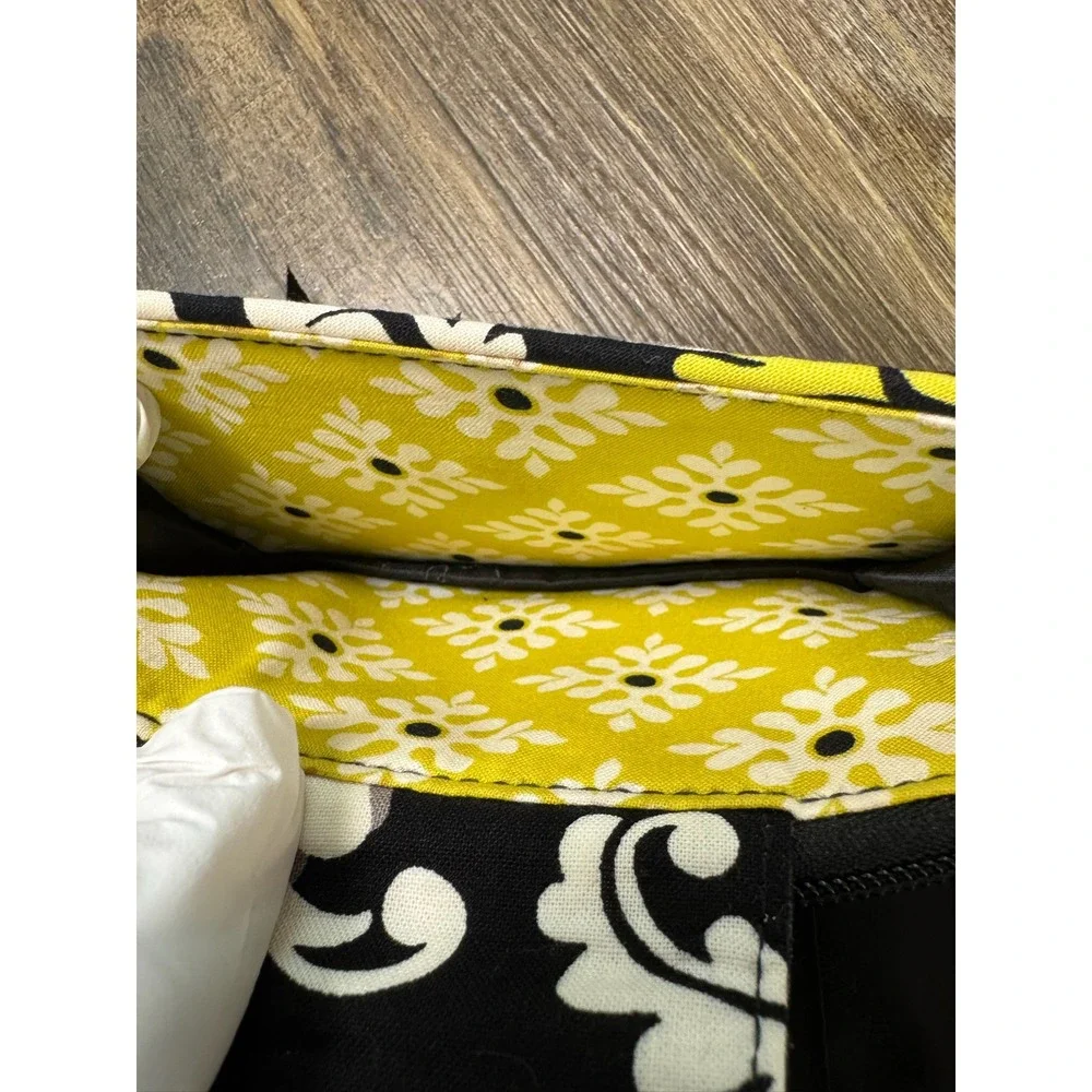 Vera Bradley Night and Day Quilted Cotton Zip Around ID Wallet Black Yellow - Picture 11 of 11